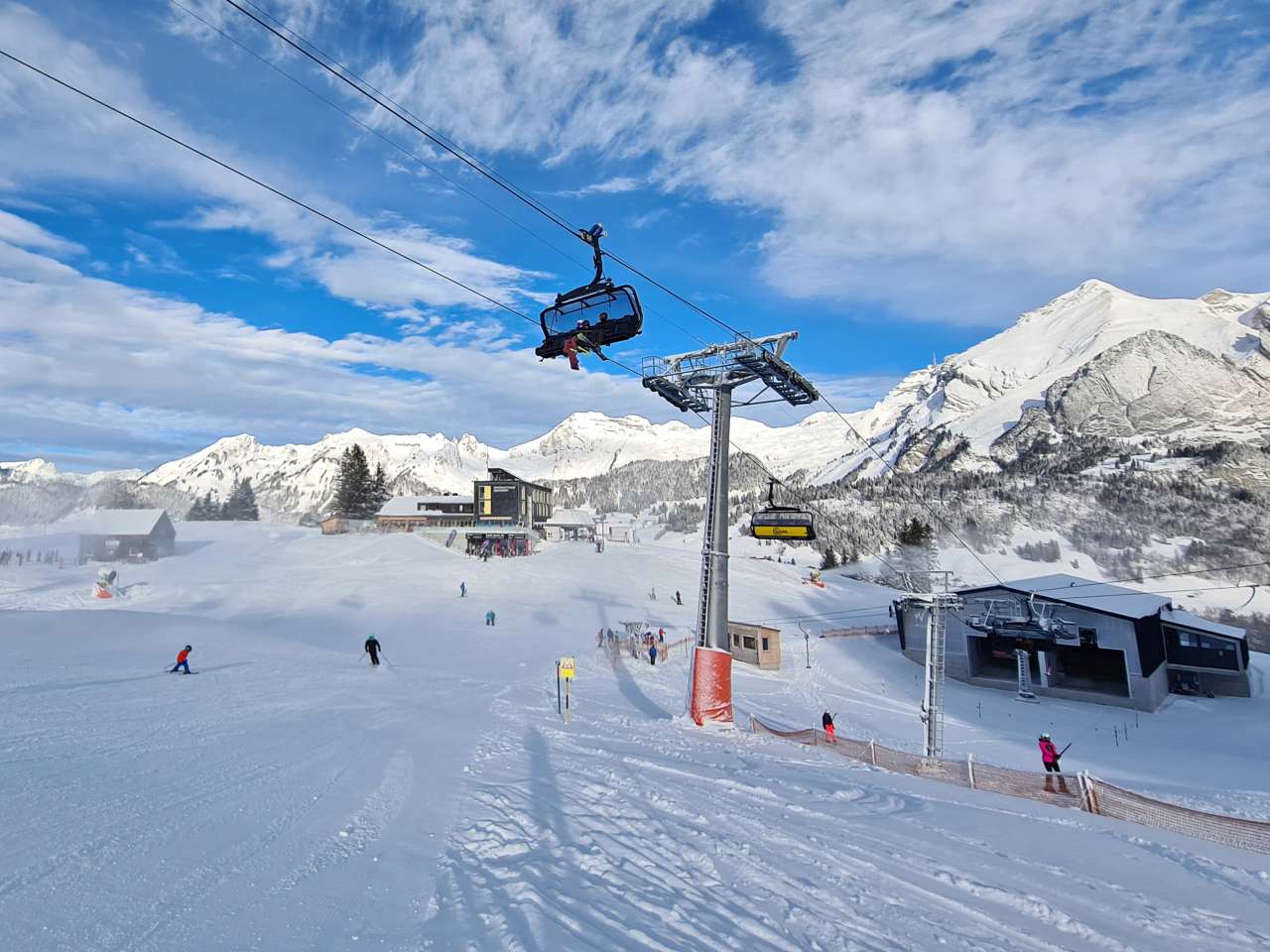 SKIFAHREN & SNOWBOARDEN